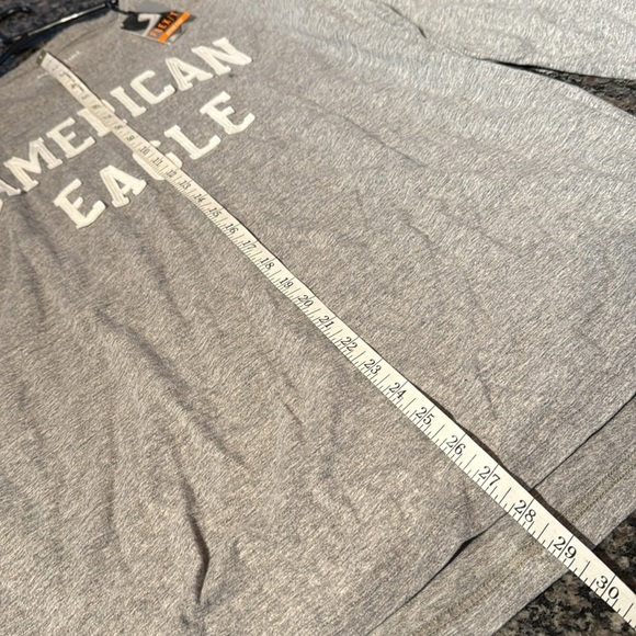 American Eagle long sleeve active flex gray Tshirt NWT L - Picture 6 of 7